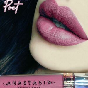 Anastasia Beverly Hills Liquid Lipstick in Poet